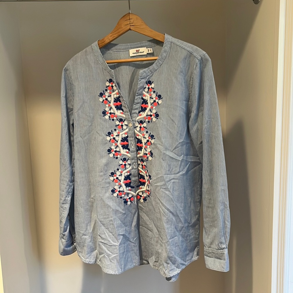 Women’s Vineyard Vines blouse tunic top